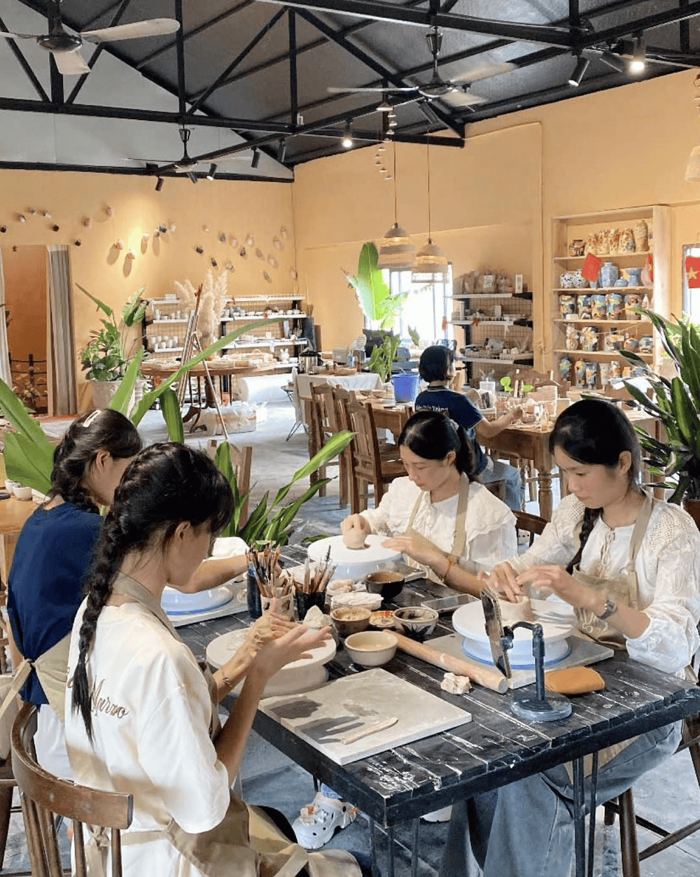 Workshop làm gốm Vigo Bát Tràng (Nguồn:Vigo Bát Tràng).